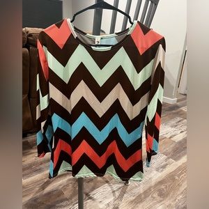 Women’s 3/4 sleeve dress shirt Size XL fits more like a Small/Medium